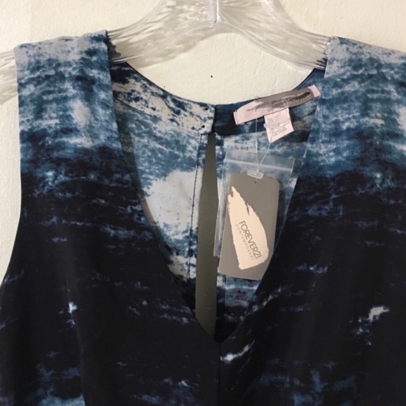 Forever 21 Keyhole Back V Neck with Pocket Dress - Picture 6 of 7